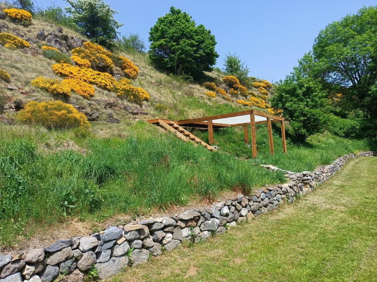 Maison D'Architecte En Pleine Nature Arlempdes Exteriér fotografie